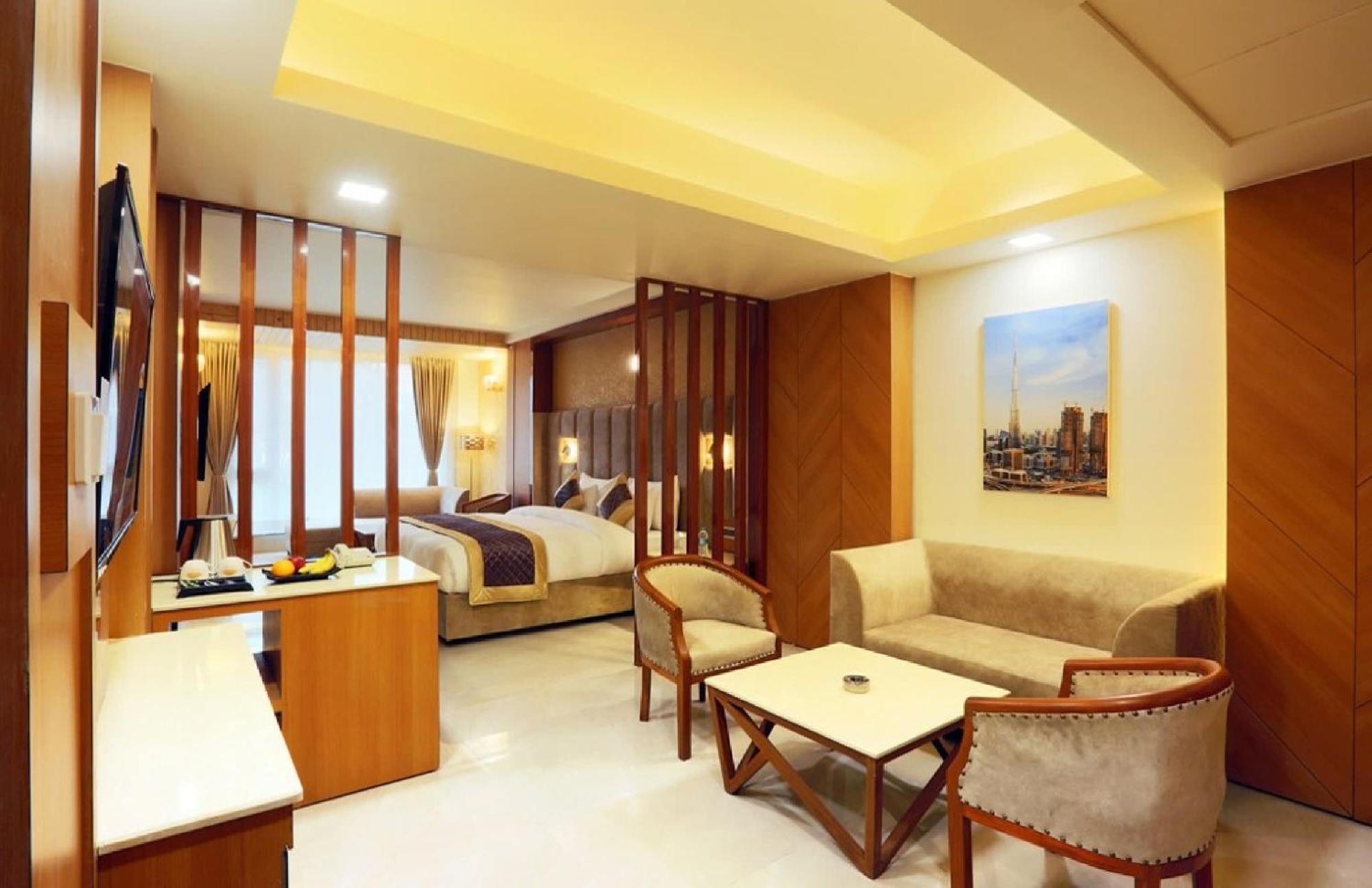Ginger Palace Delhi Airport 4*
